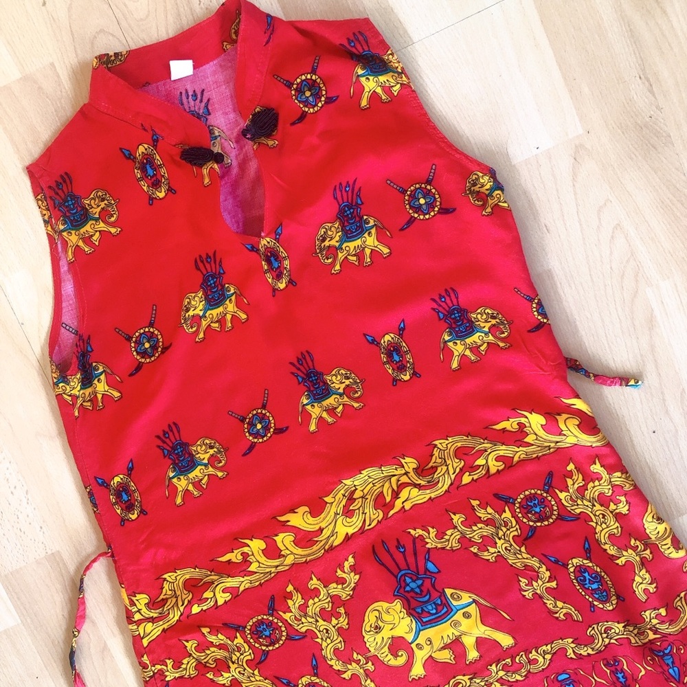 🐘Gorgeous Elephants Pattern Red And Gold Dress ♥️